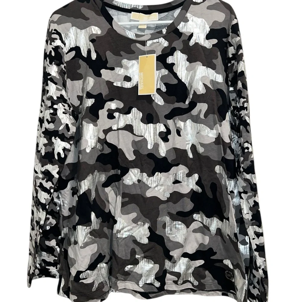 New Michael Kors black and gray metallic camouflage long-sleeve T-shirt size XL.